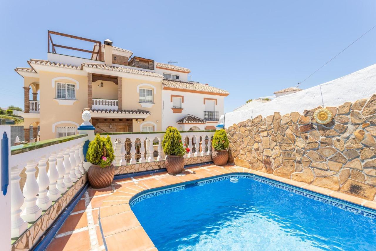 Apartamento Con Piscina Privada 네르하 외부 사진